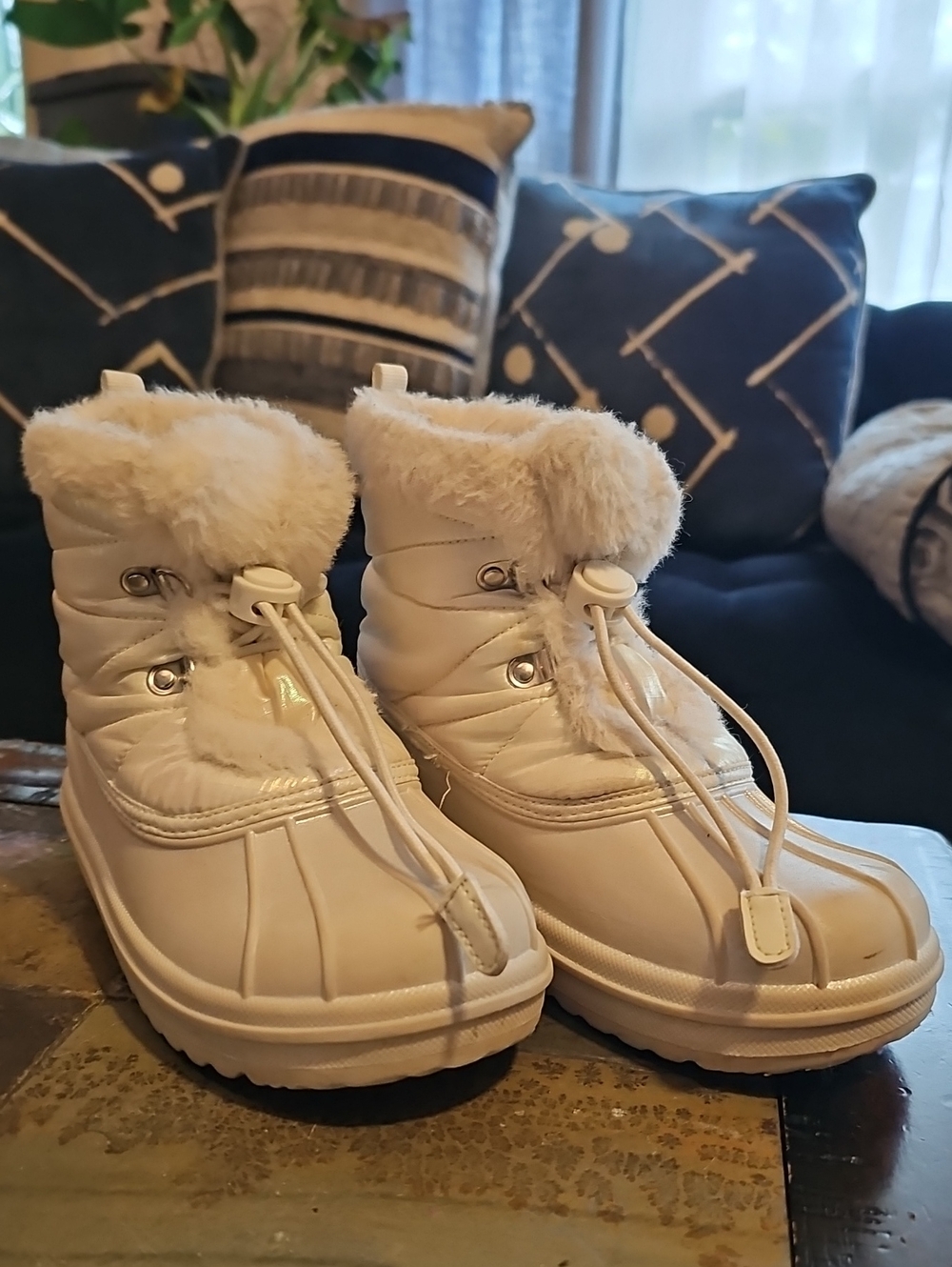 The Children's Place White Faux-Fur Kids Snow Boots with Toggle